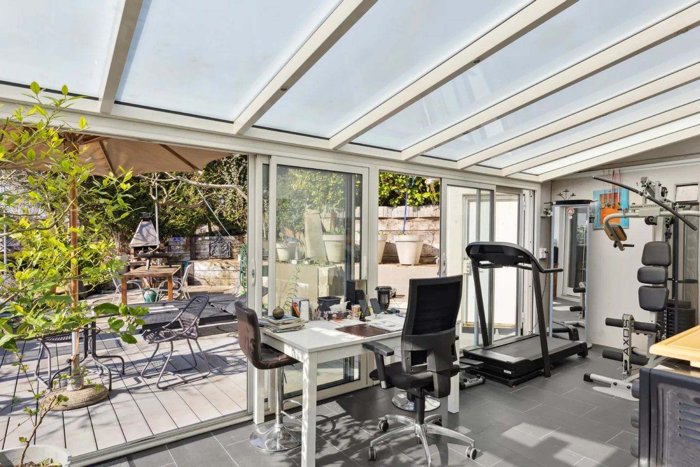 Beautiful apartment in La Conversion with lake view. - Photo 5 of 6