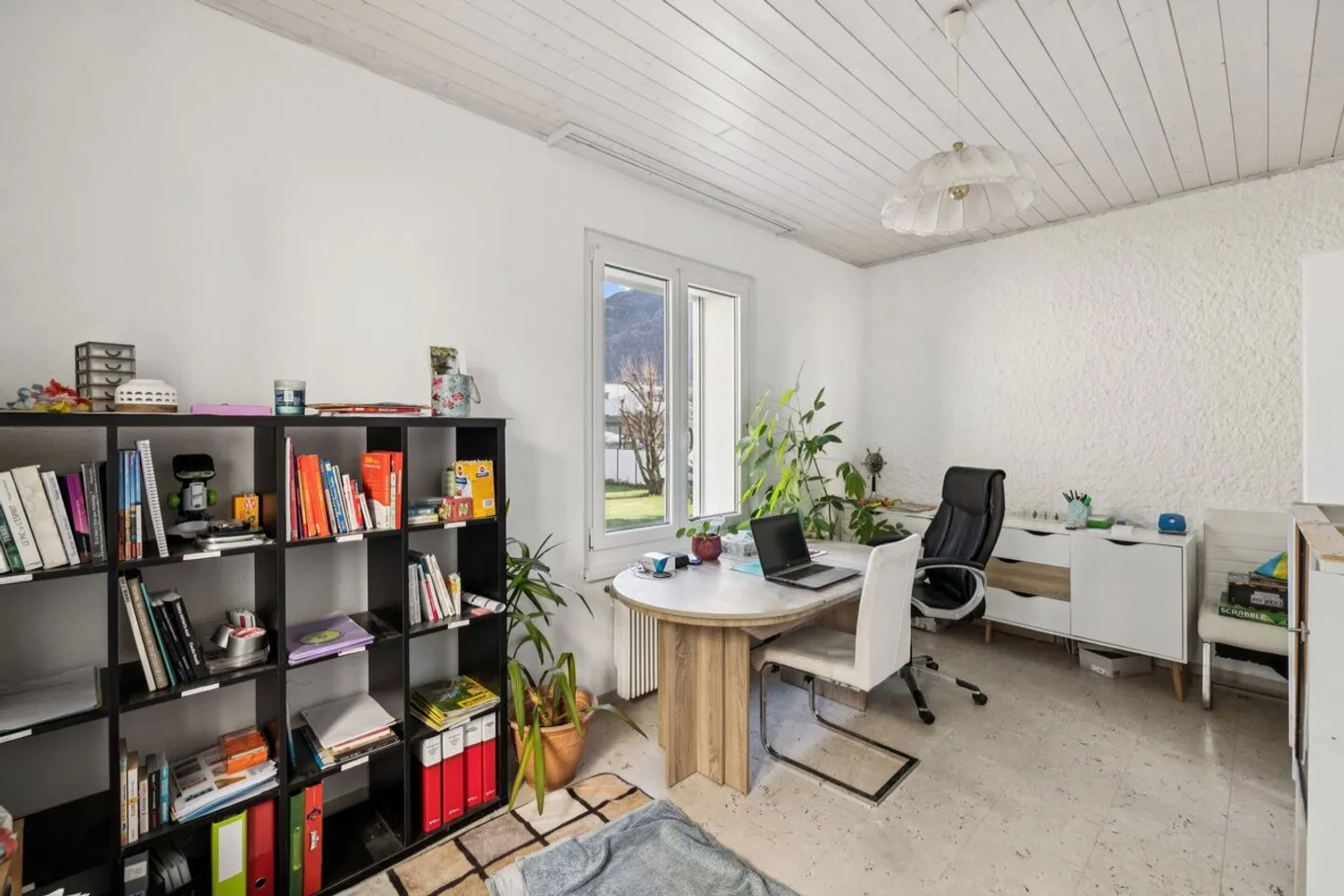 Large character house with pool and jacuzzi - Photo 11 of 13