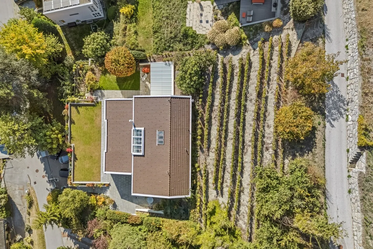 Elegante Villa mit Panoramablick und unabhängiger Studio - Foto 12 von 13