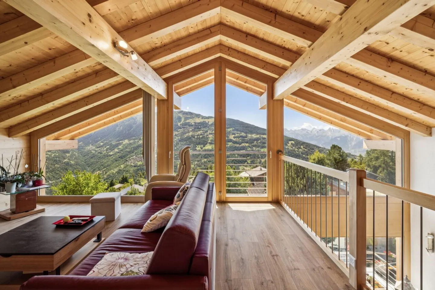 Zeitgenössisches Chalet mit Panoramablick - Hauptwohnsitz - Foto 3 von 12