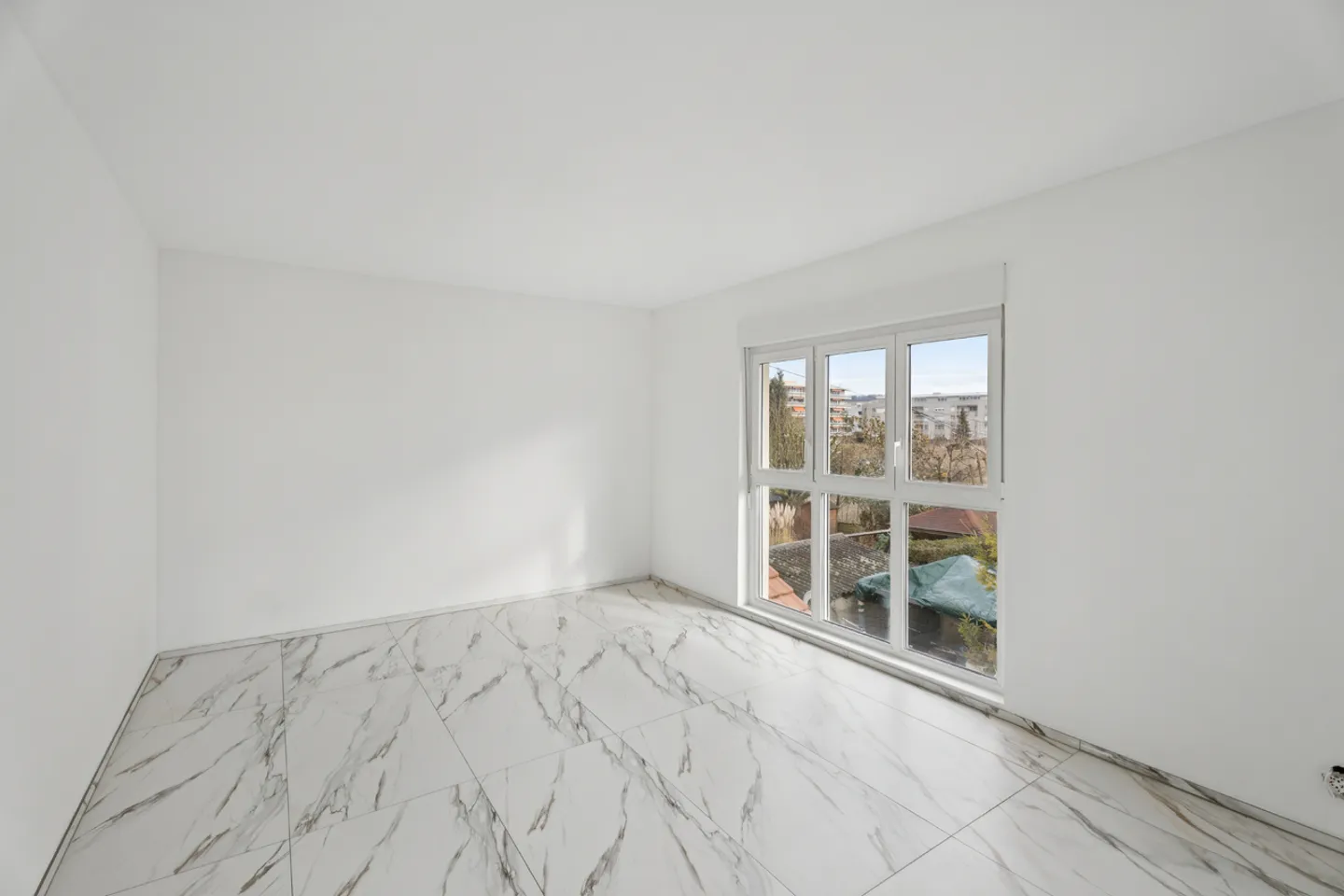 6.5-room house - Yverdon-les-Bains with transformation potential - Photo 5 of 13