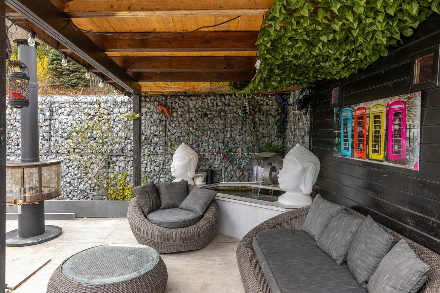 Renovated Detached Villa in St-George - Photo 3 of 13