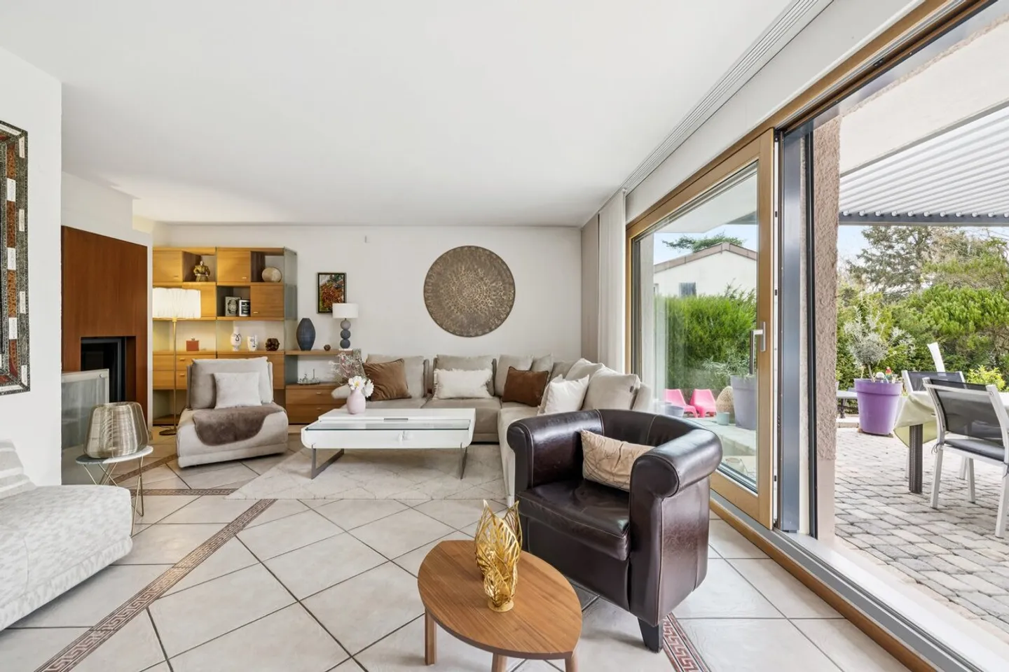 Villa indipendente di 7 locali - Foto 3 di 13