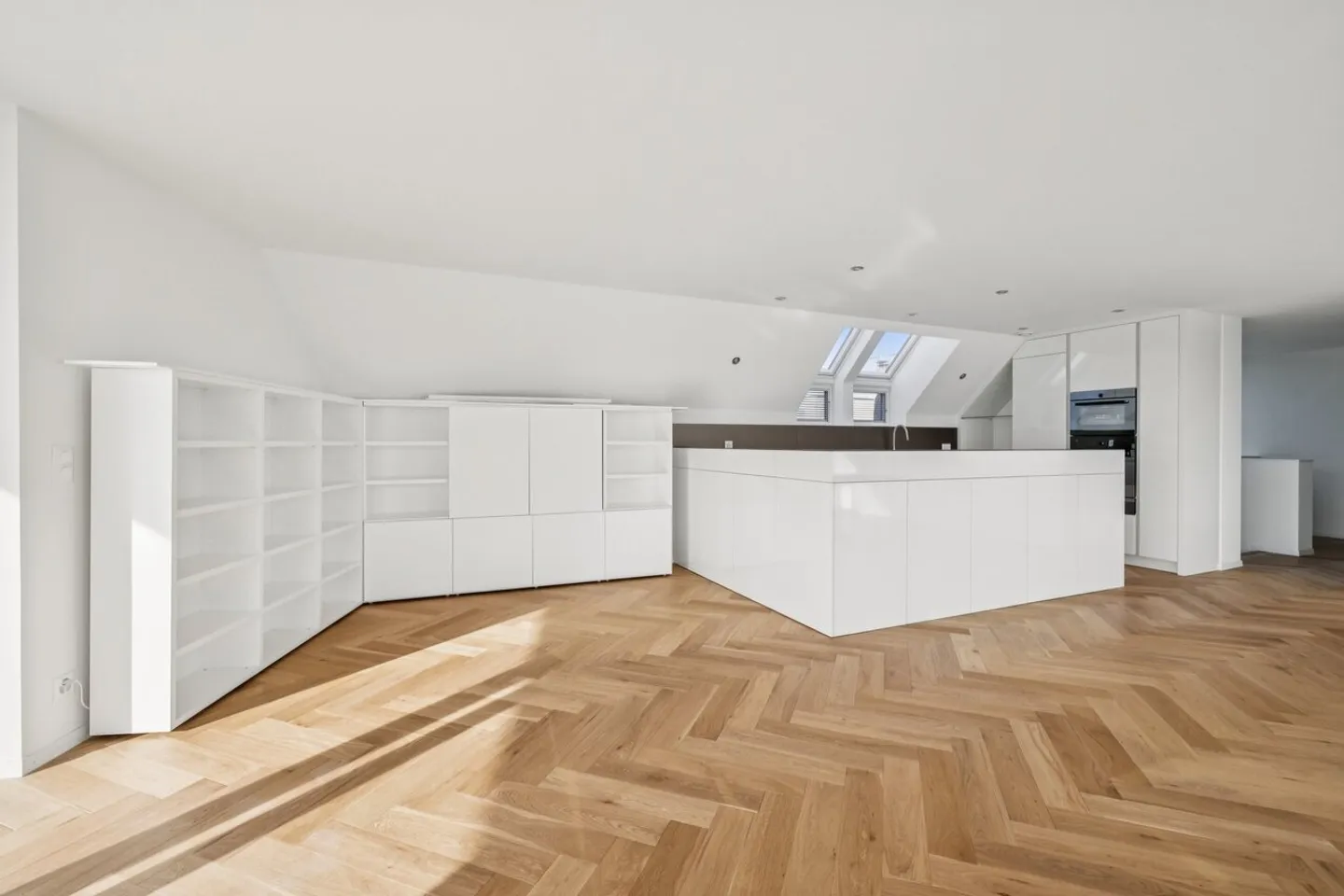 NEW - Contemporary duplex penthouse, panoramic terrace - Photo 8 of 13