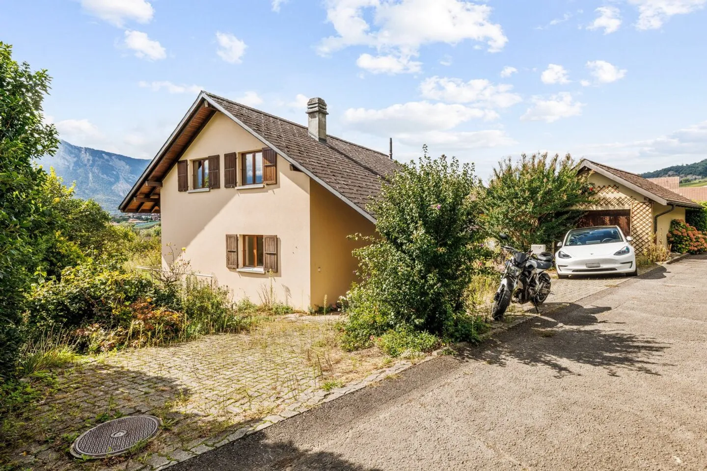 Villa indipendente da ristrutturare in zona residenziale - Foto 3 di 13