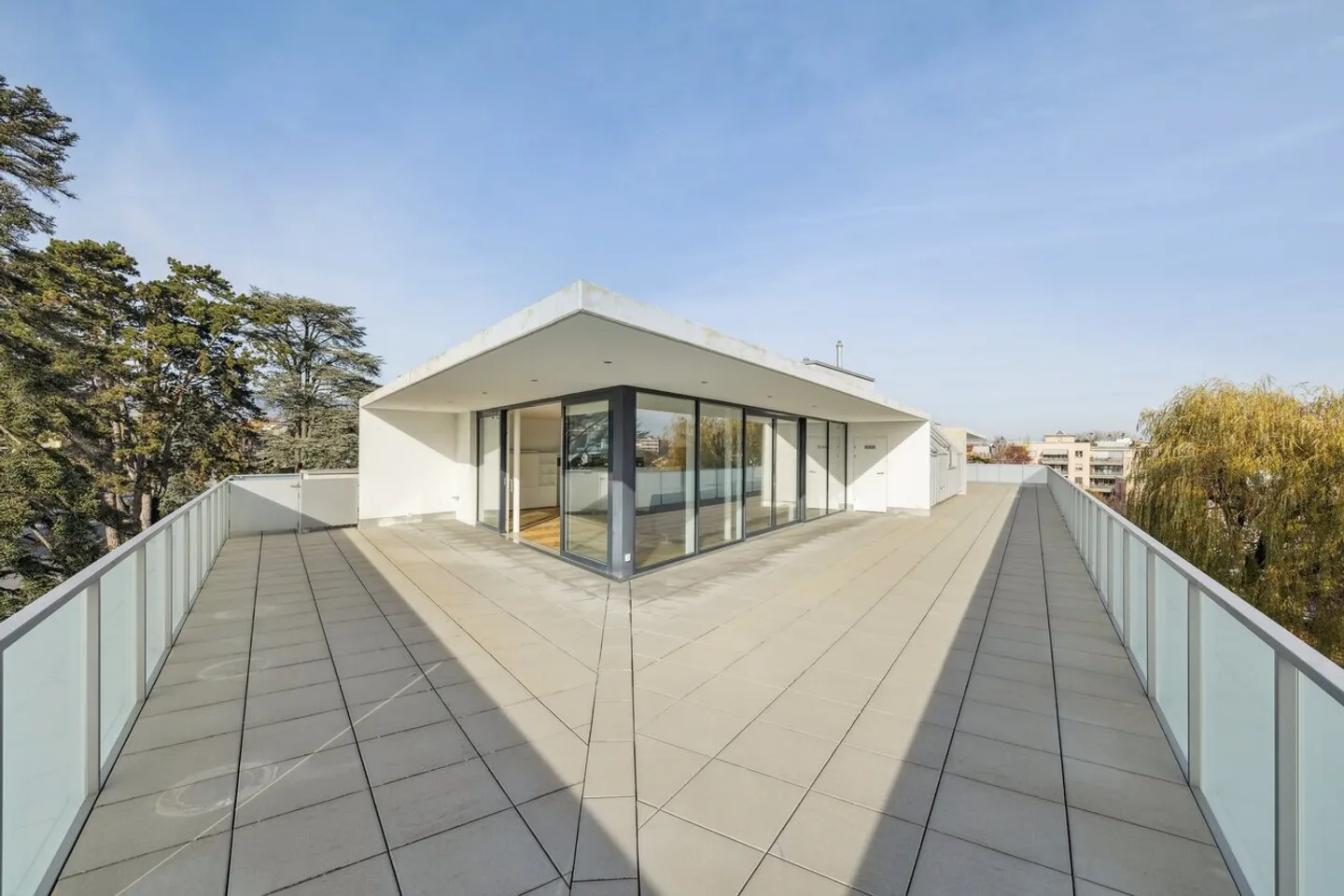 NEW - Contemporary duplex penthouse, panoramic terrace - Photo 2 of 13