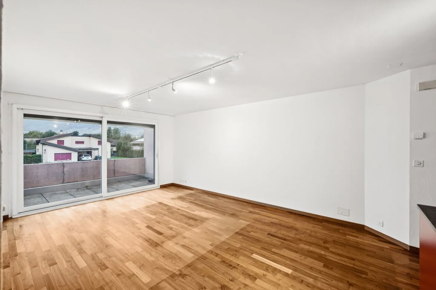 2.5 pièces lumineux dans une résidence contemporaine - Photo 2 of 8