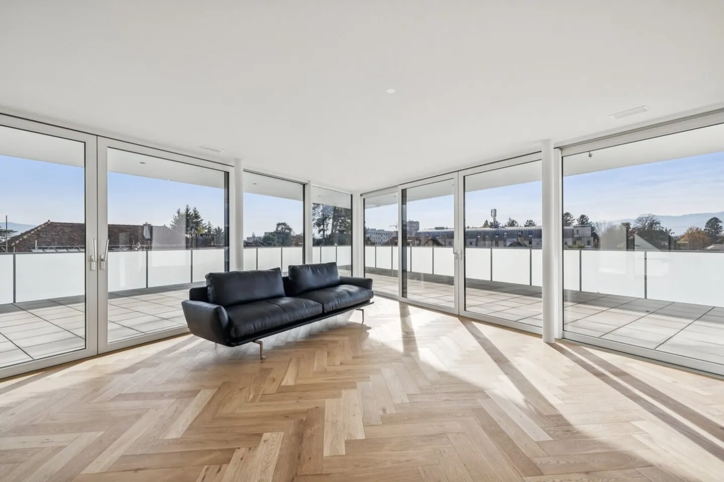 NEW - Contemporary duplex penthouse, panoramic terrace - Photo 7 of 13