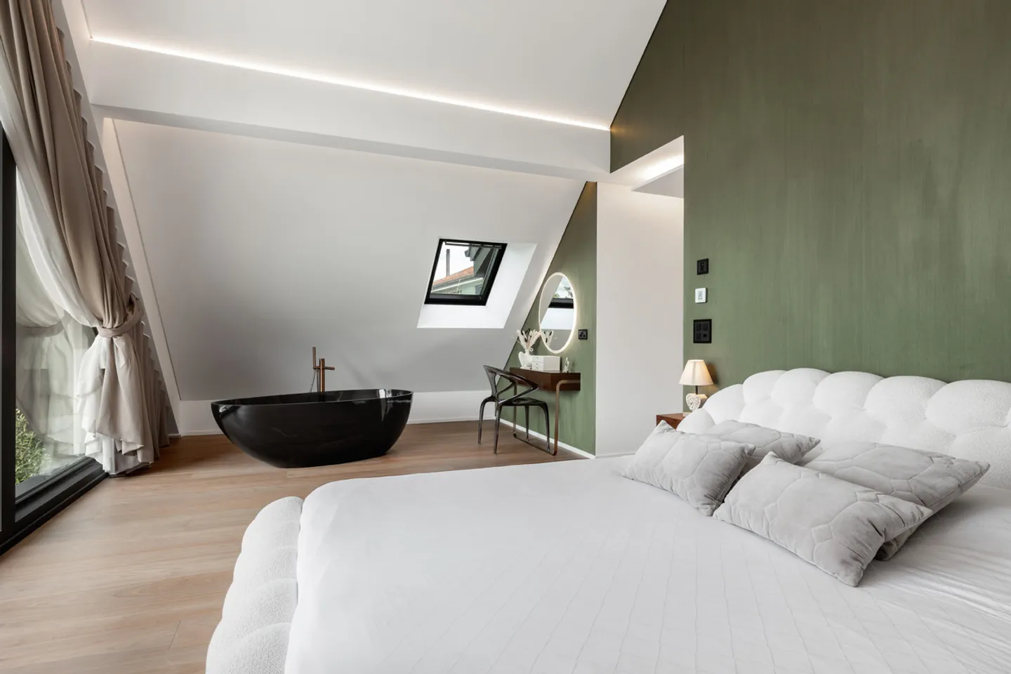 New contemporary villa! - Photo 7 of 10