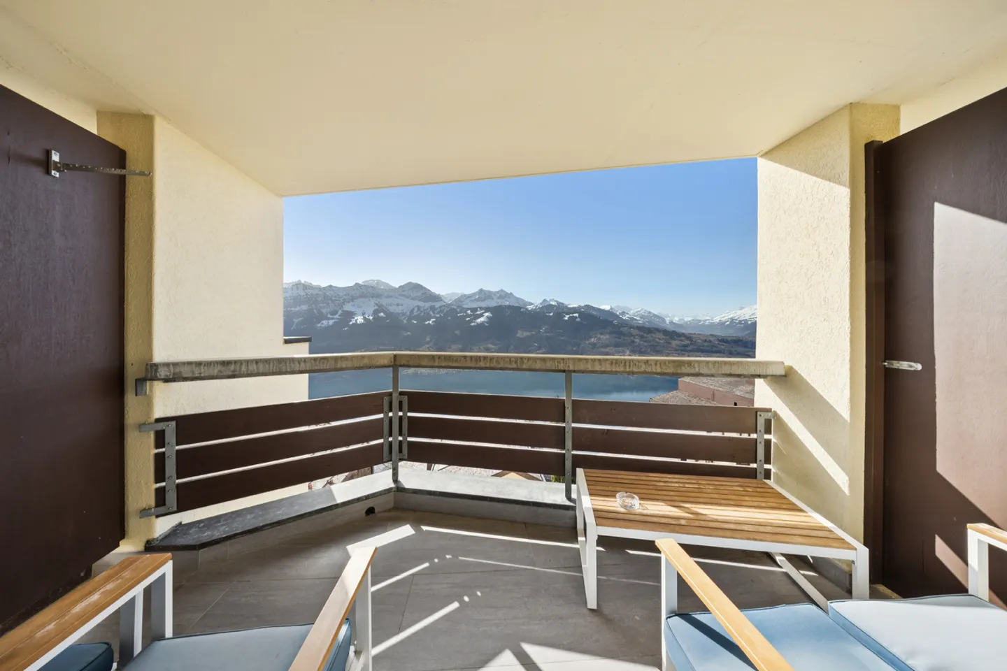 Holidays & Return combined - Hotel room with Alpine view in Beatenberg - Photo 12 of 13