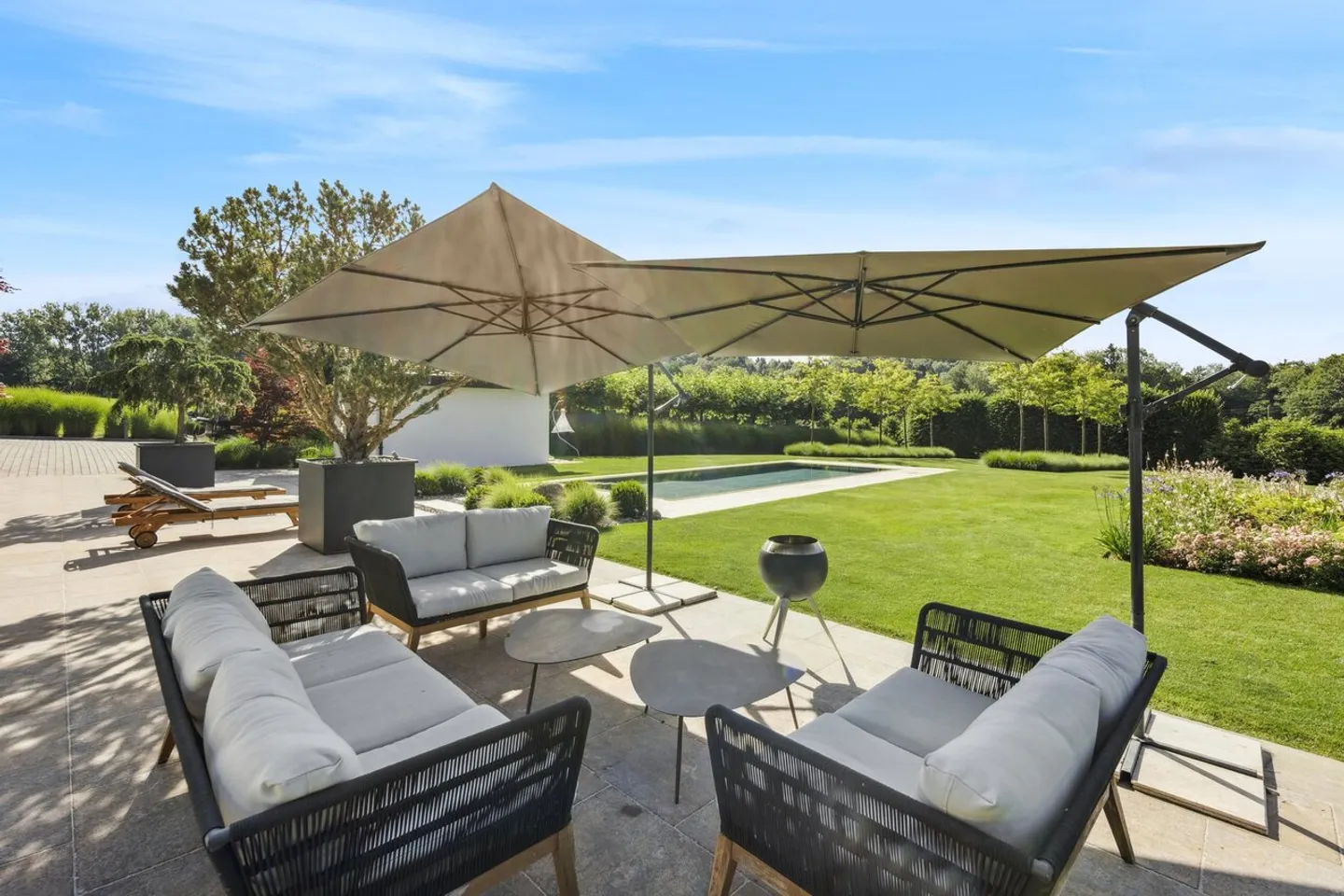 A haven of peace combining authenticity and contemporary comfort - Photo 13 of 13