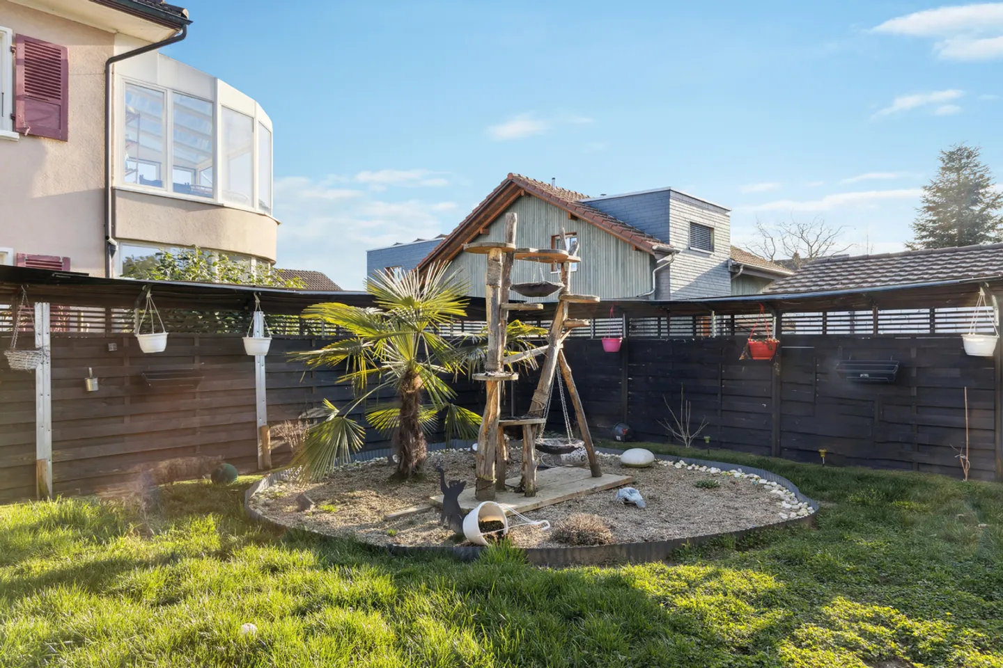 Solid multi-family house with sustainable return potential - Photo 11 of 13