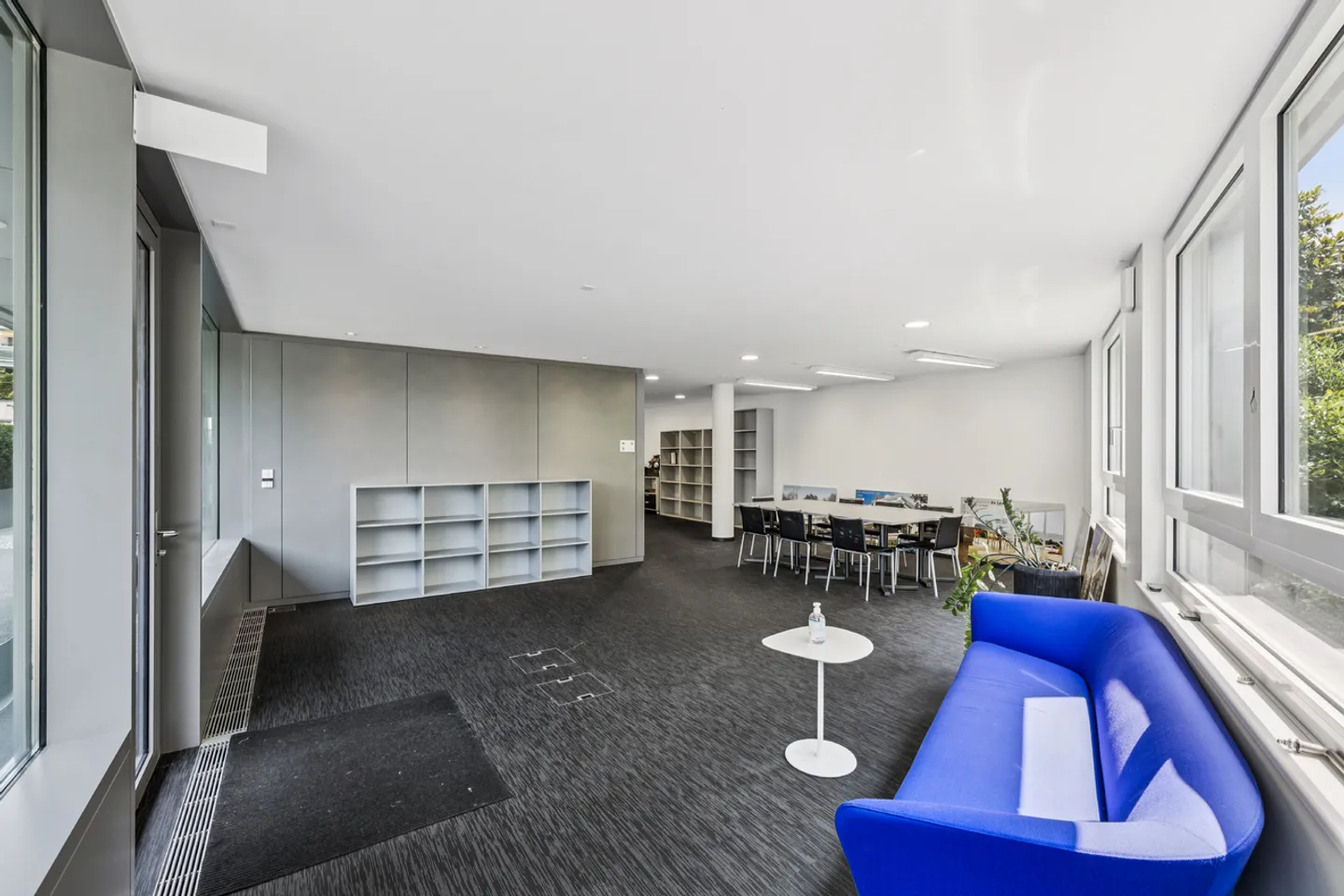 Spazio commerciale con ingresso indipendente - Montreux - Foto 3 di 4