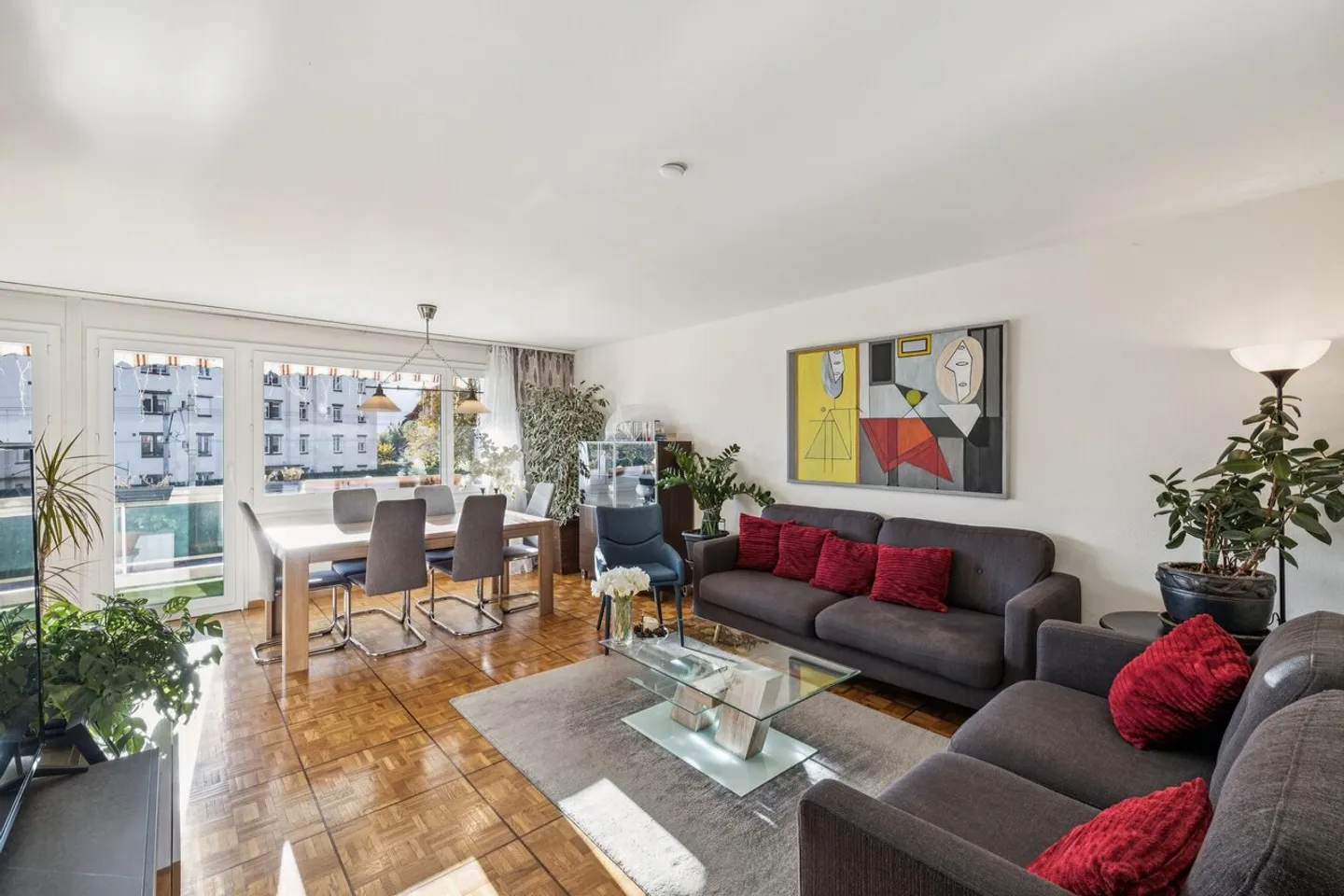 Appartement de 4,5 pièces avec balcon - Photo 2 sur 11