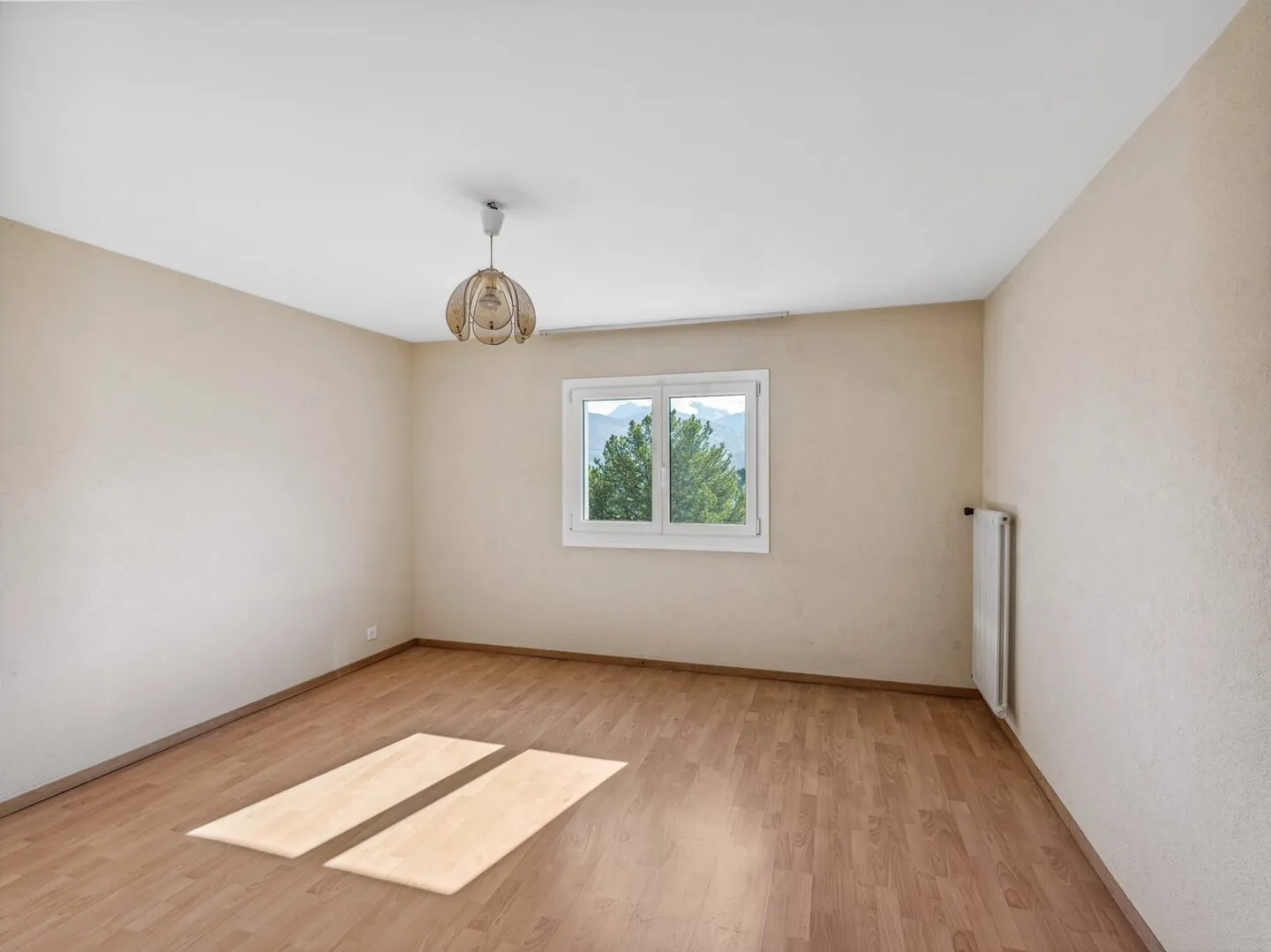 Edificio con potenziale di ampliamento su un lotto di 1'718 m² - Foto 7 di 13