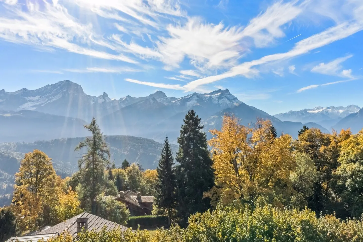 Chalet con 2 appartamenti e vista panoramica eccezionale - Foto 1 di 10