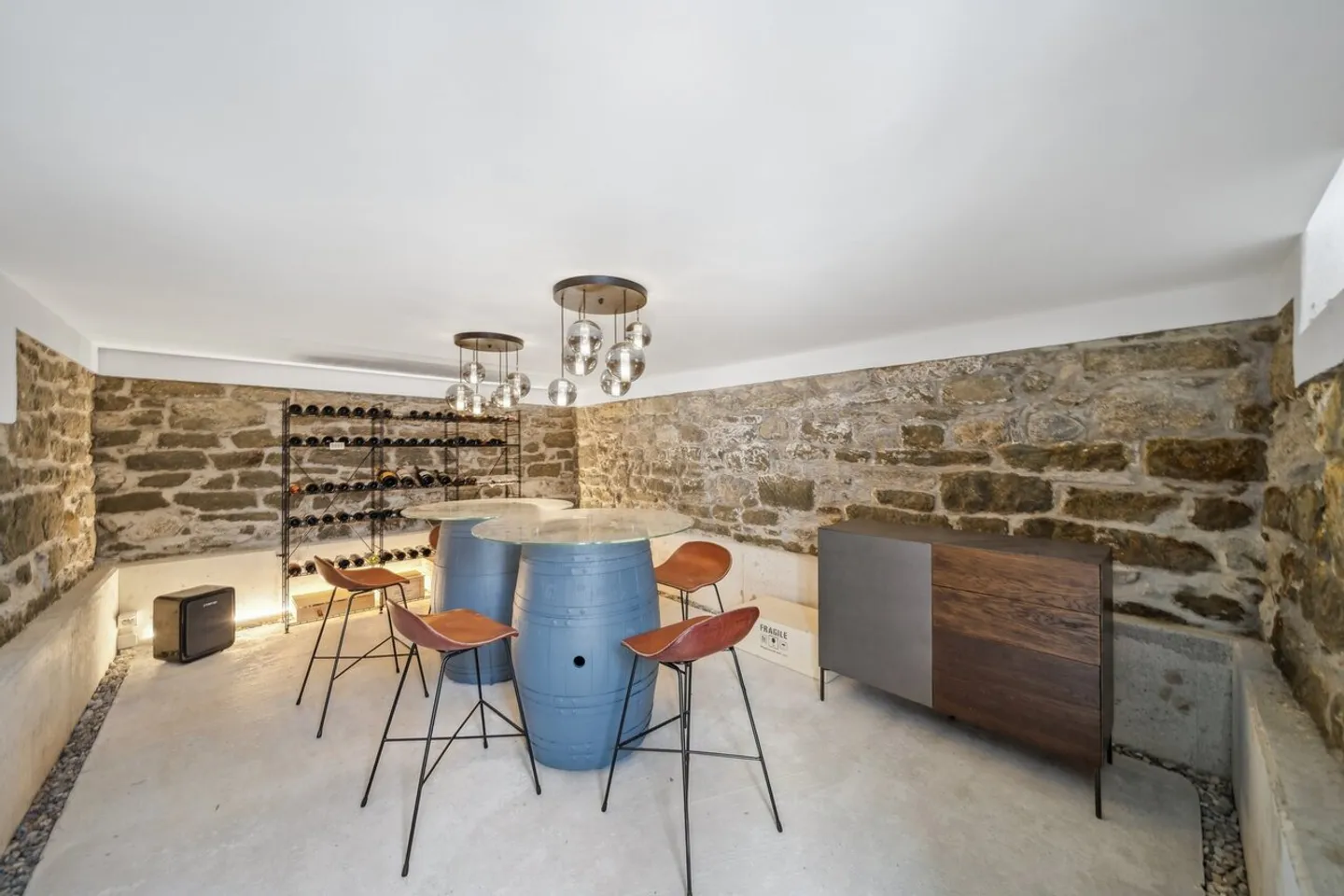 A haven of peace combining authenticity and contemporary comfort - Photo 12 of 13
