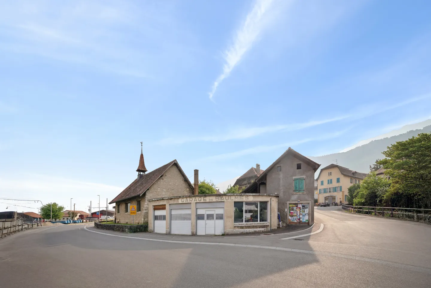 Real estate complex to renovate in the heart of Baulmes, 2,934 m³ - Photo 7 of 13