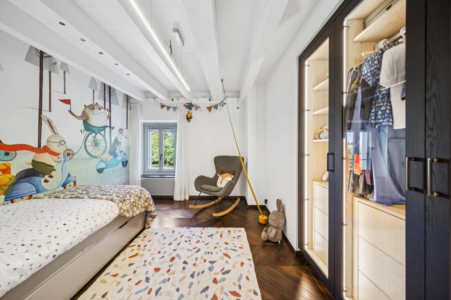 A haven of peace combining authenticity and contemporary comfort - Photo 9 of 13