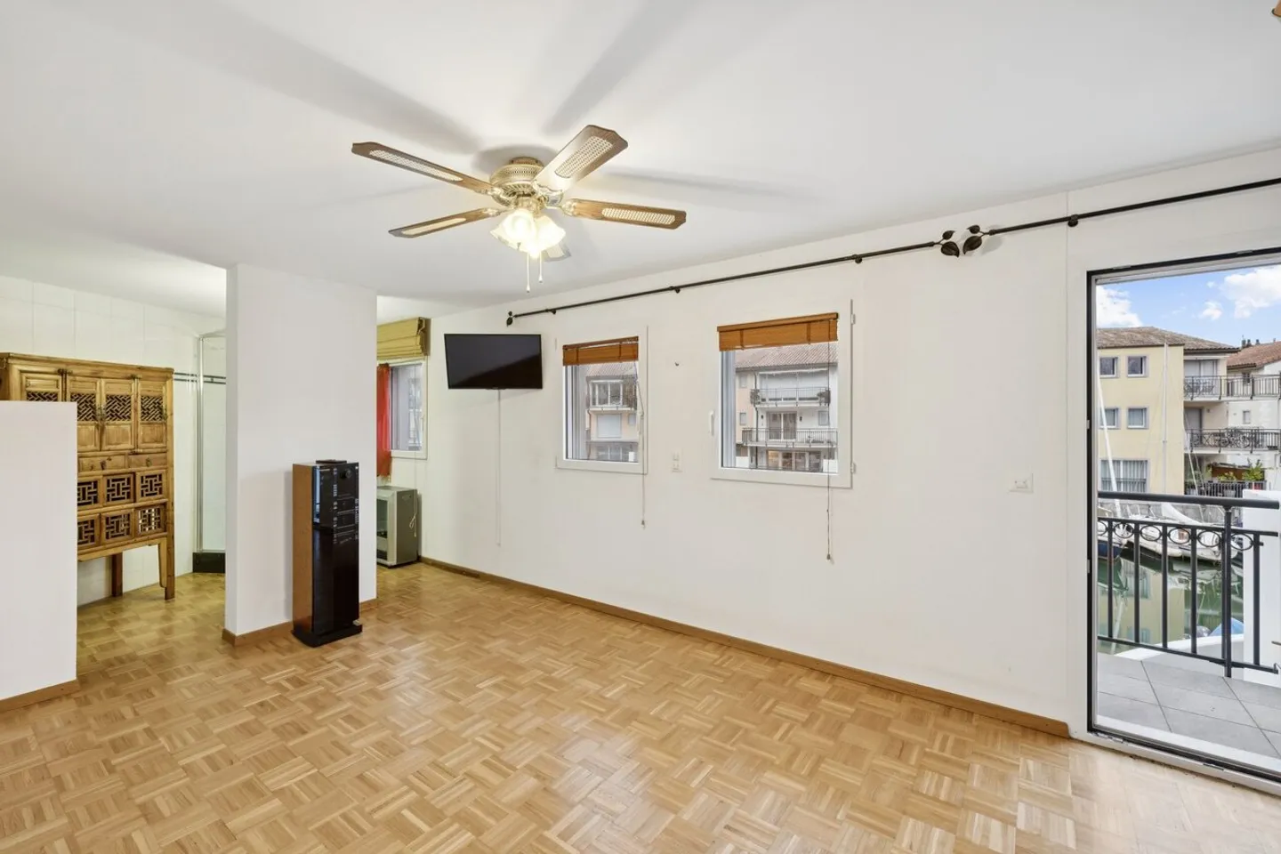 Magnificent 3.5-room duplex at the Marina - Photo 8 of 13