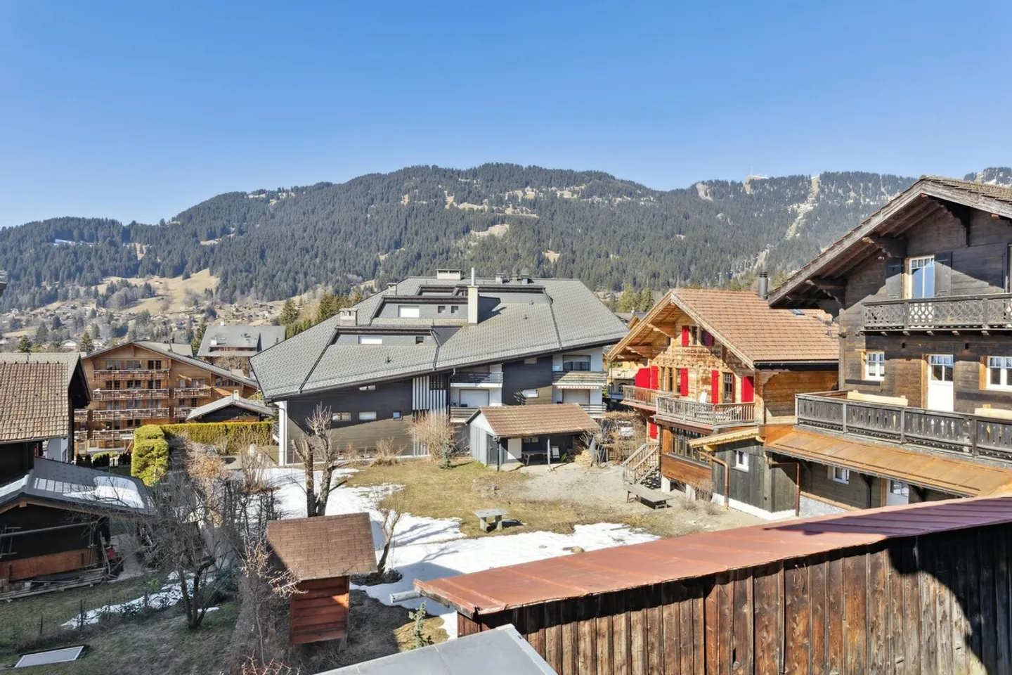 In the center of Villars, 3p with a large balcony, recently renovated - Photo 13 of 13