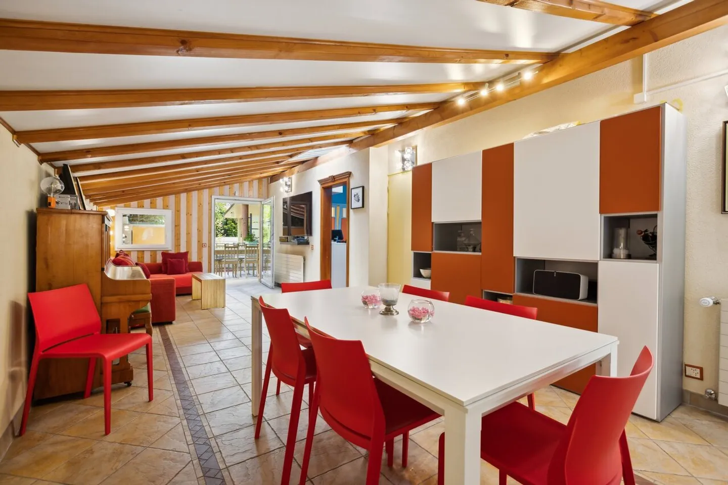 Manor House with a lot of charm - Photo 8 of 13