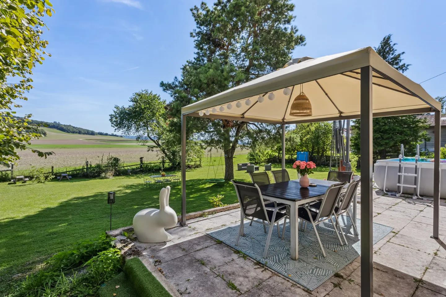 Maison 6.5 pièces avec splendide vue sur le château et la campagne - Photo 3 sur 13