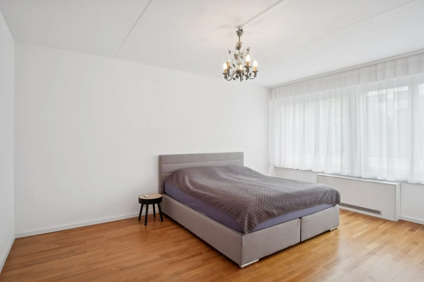 Fully Renovated 4.5 Room Apartment - Photo 13 of 13