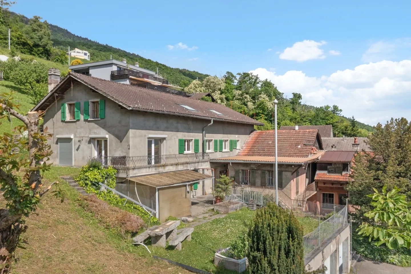Edificio con potenziale di ampliamento su un lotto di 1'718 m² - Foto 2 di 13