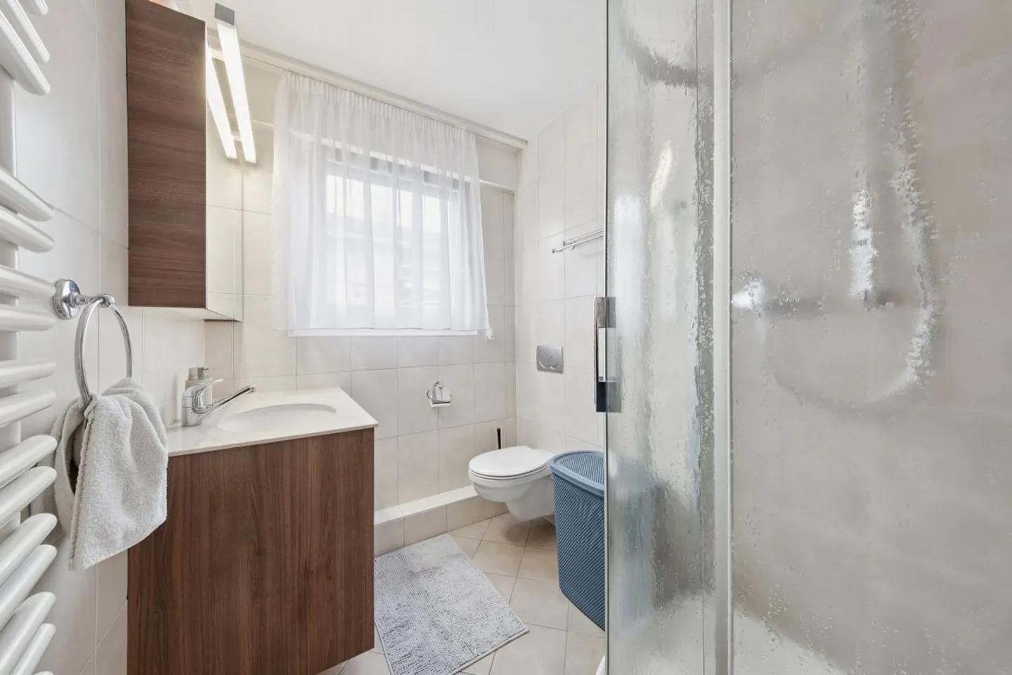 Fully Renovated 4.5 Room Apartment - Photo 10 of 13