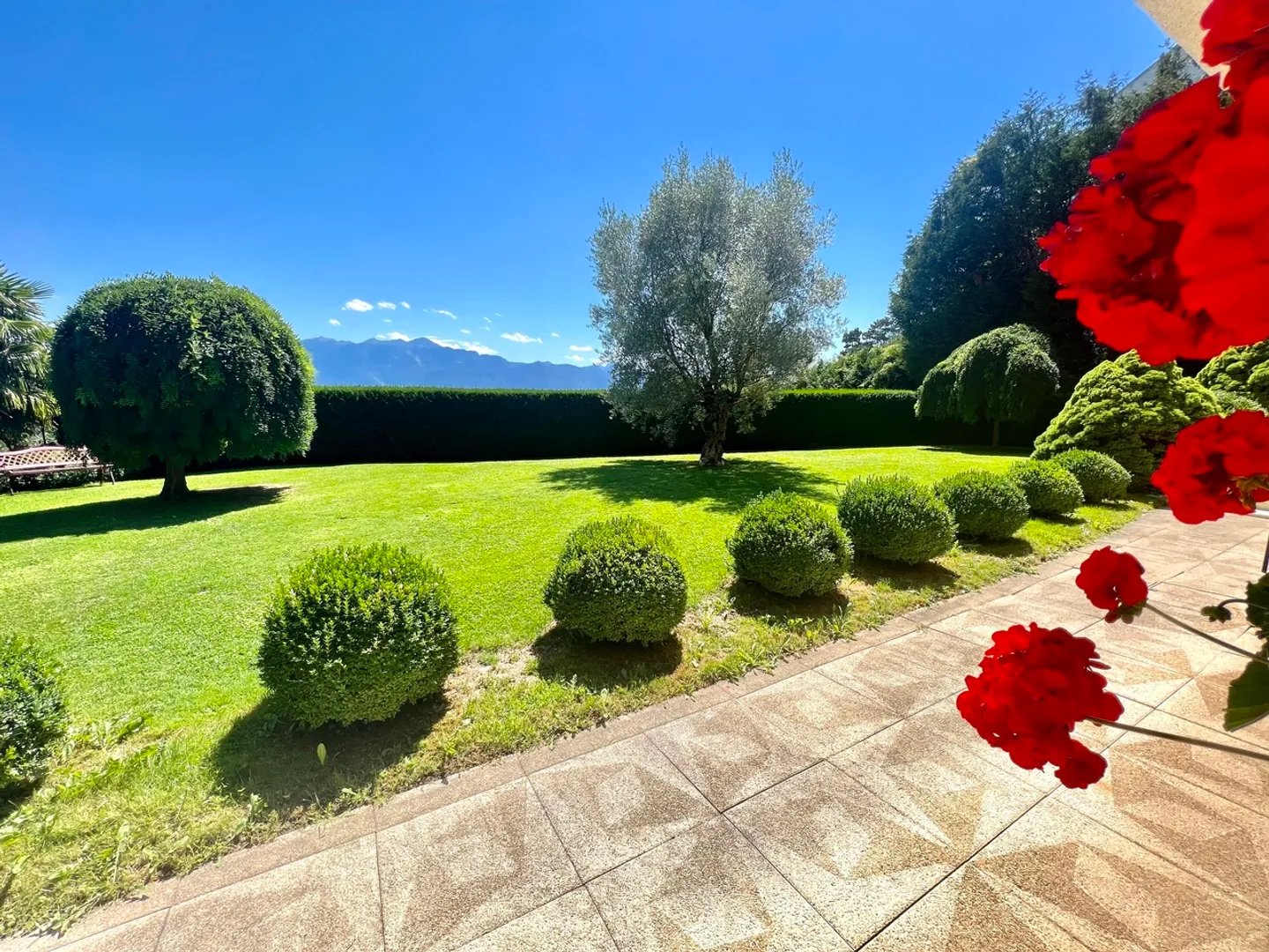 Stupenda casa con vista lago e spa interno - Foto 2 di 13