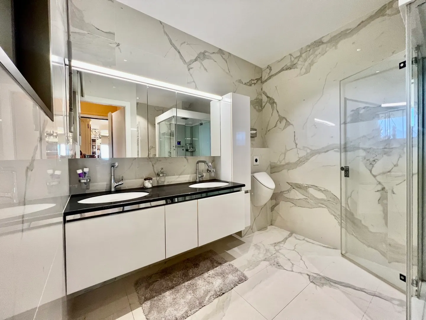 Stupenda casa con vista lago e spa interno - Foto 7 di 13