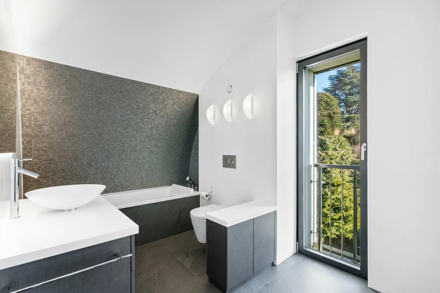 Attico moderno con vista panoramica! - Foto 9 di 12