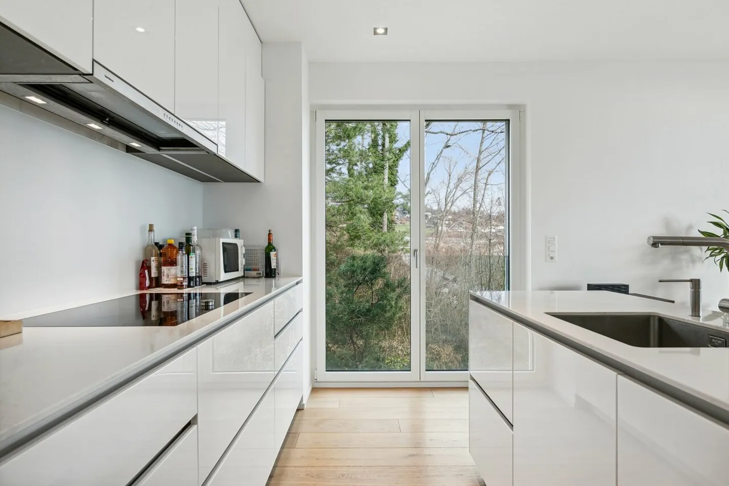 Modern high-end apartment in the heights of Lutry - Photo 7 of 13