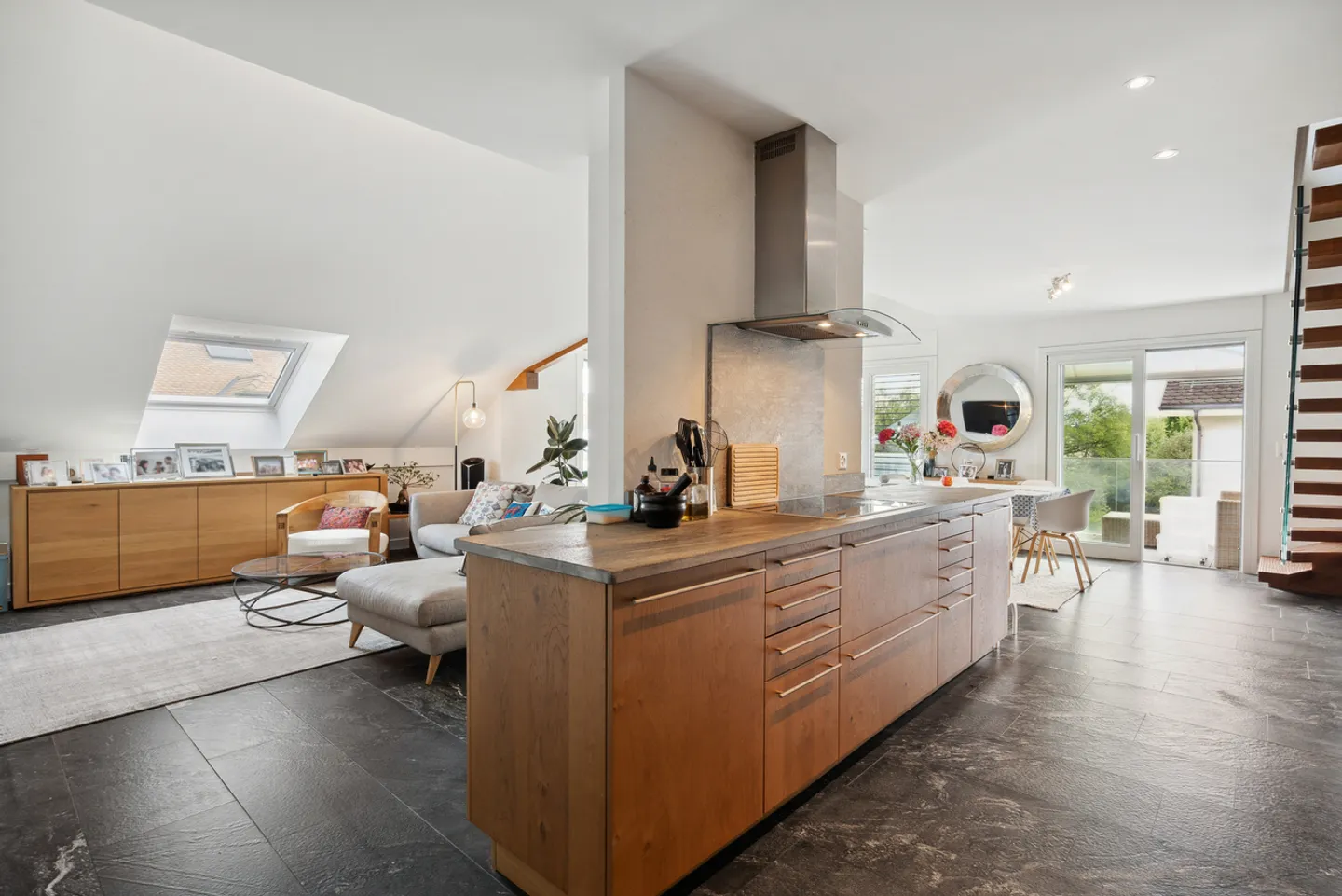 Magnifico duplex di 5,5 stanze - Foto 5 di 13