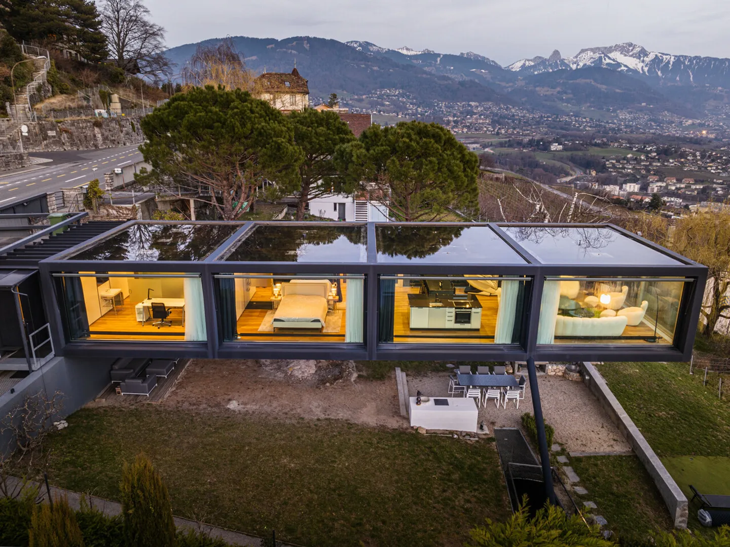 Chef-d'OEuvre au coeur de la Riviera ! Vue à 360°, à 10 minutes de Vevey - Photo 2 sur 13