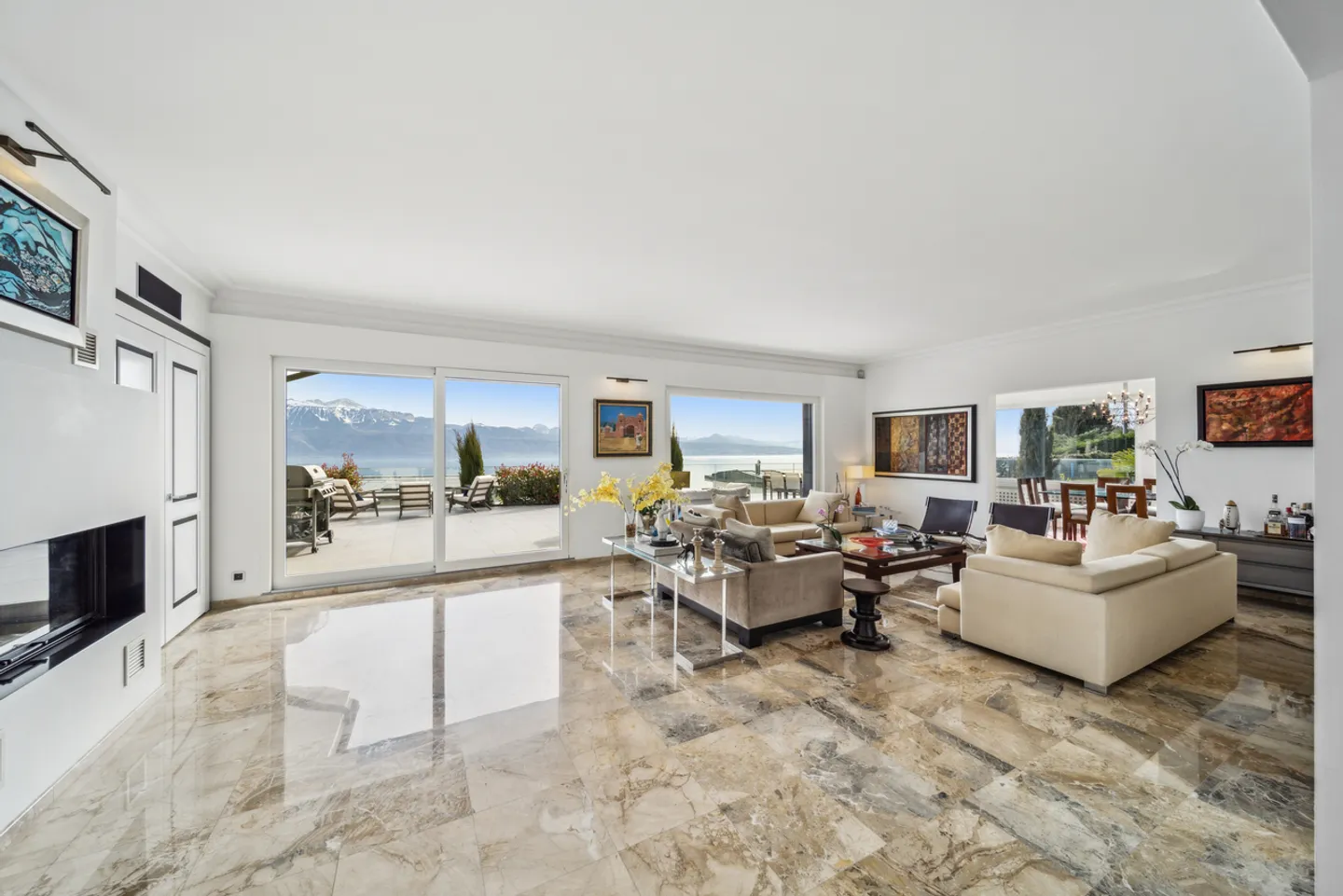 Casa padronale contemporanea con vista panoramica eccezionale - Foto 4 di 13