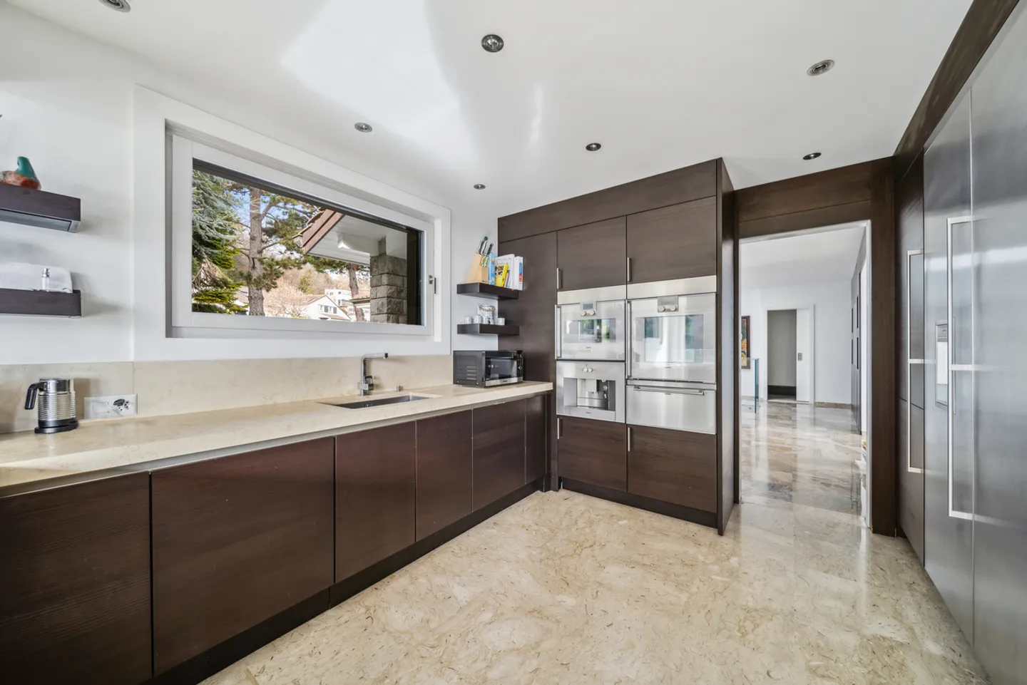 Casa padronale contemporanea con vista panoramica eccezionale - Foto 5 di 13