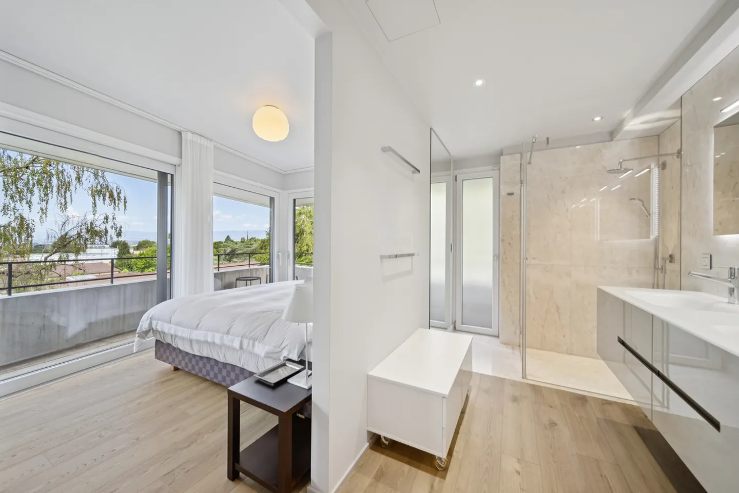 Architektenvilla mit Aussicht und Pool - Foto 12 von 13