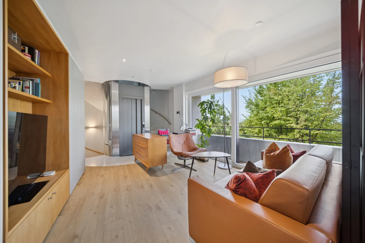 Architektenvilla mit Aussicht und Pool - Foto 7 von 13