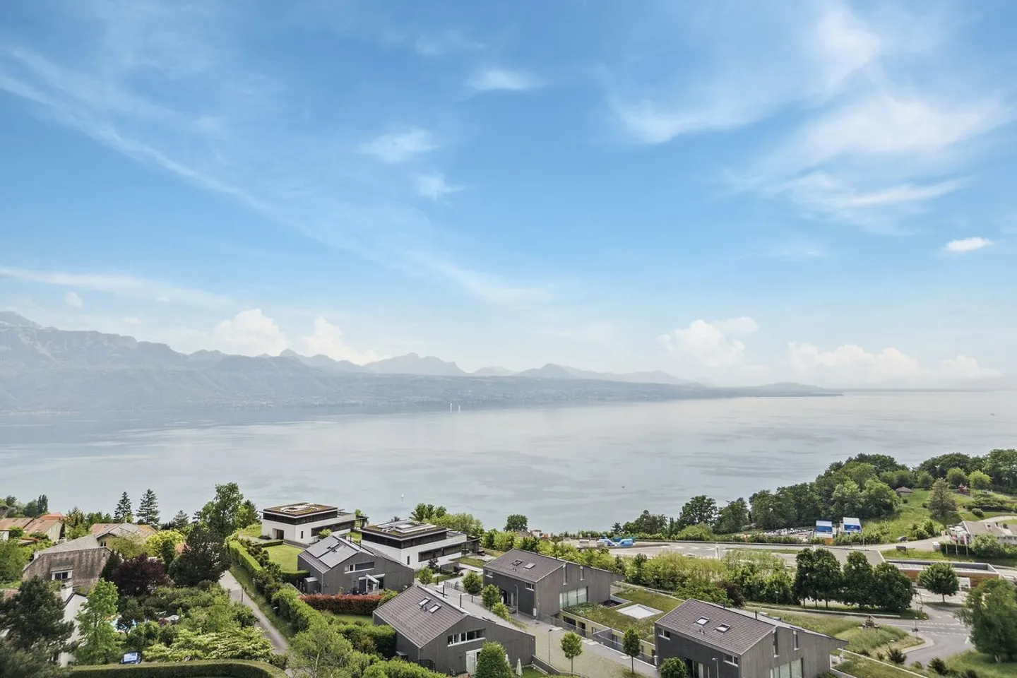 Exceptional apartment with lake view! - Photo 1 of 10