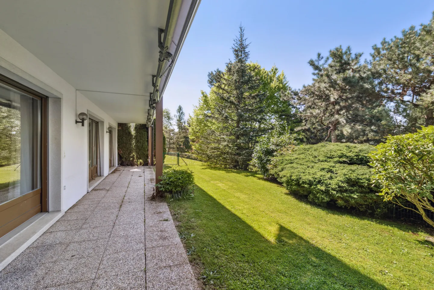 Spacious 5.5 room apartment - Close to the Golf de Lausanne - Photo 1 of 10
