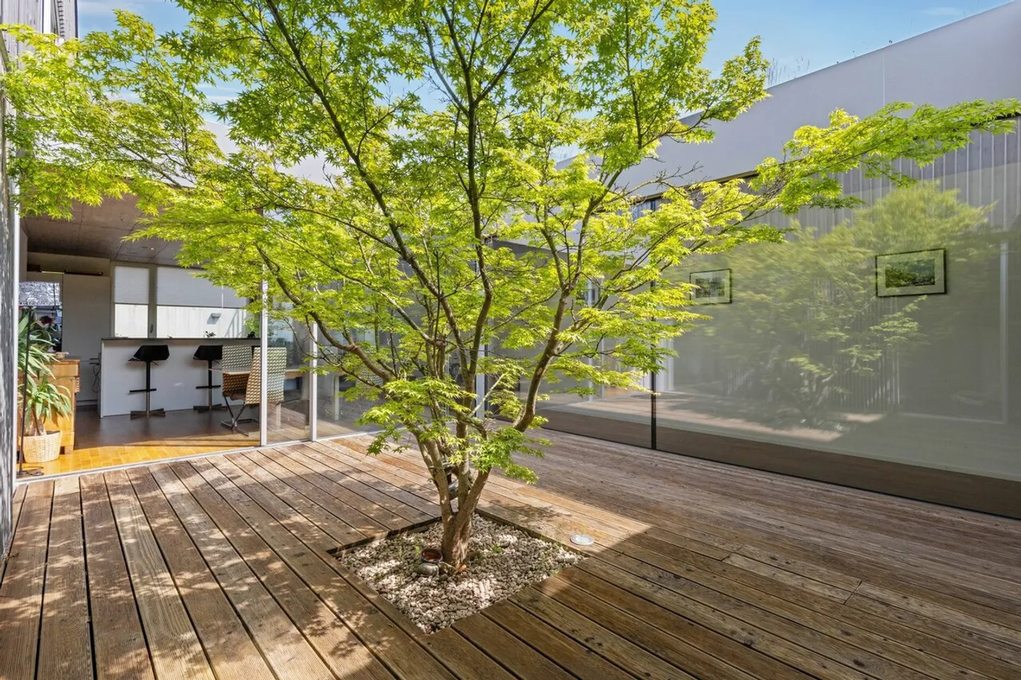 Exceptional apartment with lake view! - Photo 10 of 10