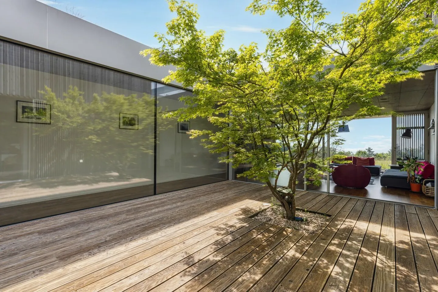 Exceptional apartment with lake view! - Photo 2 of 10