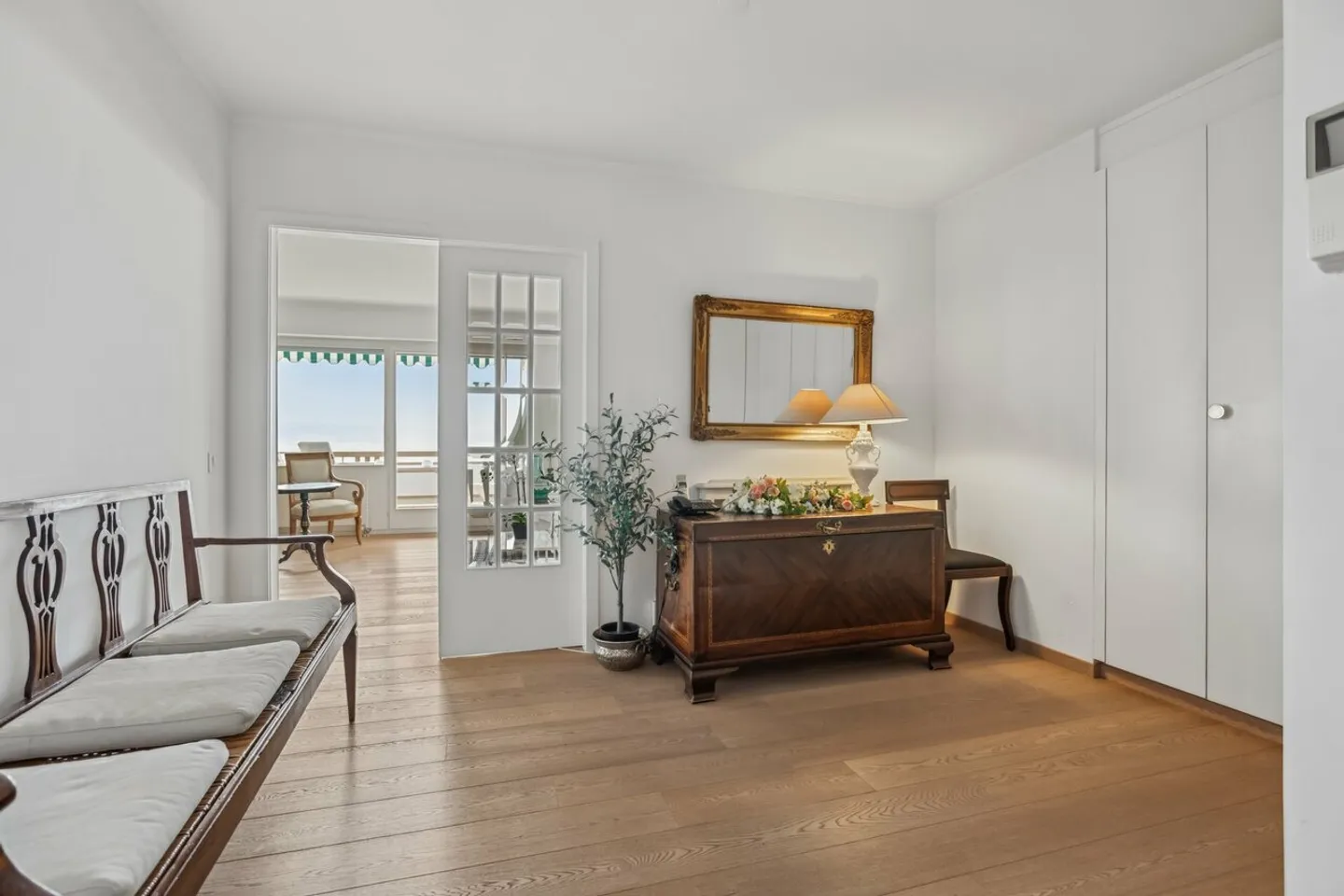 Rare for sale - Florimont - Magnificent apartment with lake view - Photo 7 of 11