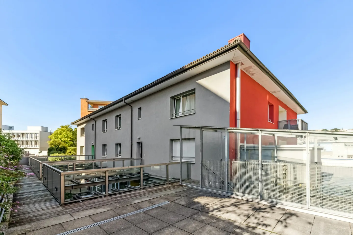 In the heart of Lausanne - Large 102 m2 loft with large terrace - Photo 10 of 10