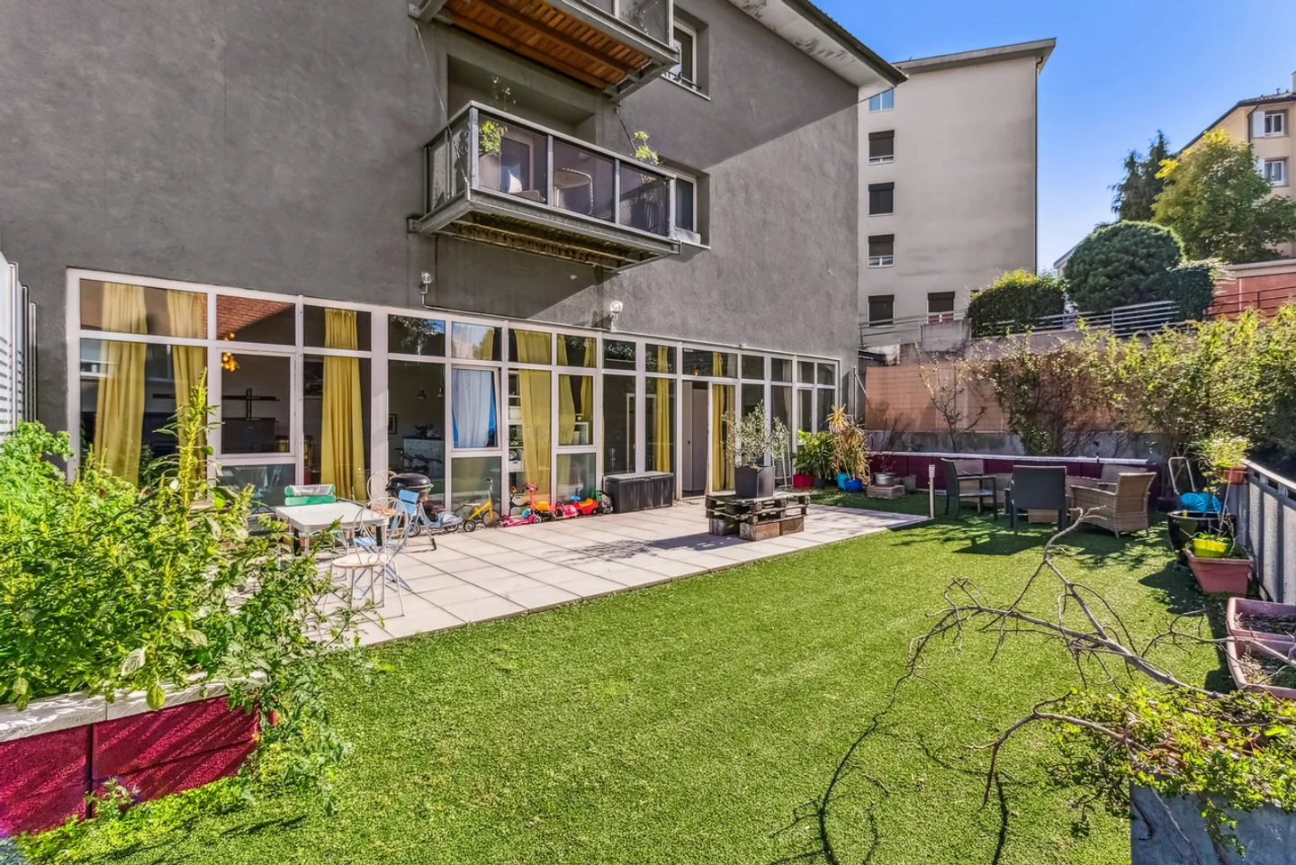 In the heart of Lausanne - Large 102 m2 loft with large terrace - Photo 9 of 10