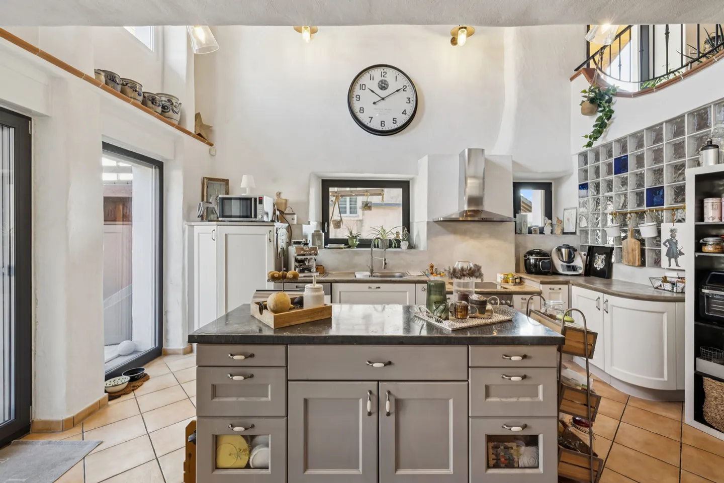Baisse de prix - Maison villageoise triplex et dépendance by Sotheby's - Photo 4 sur 11