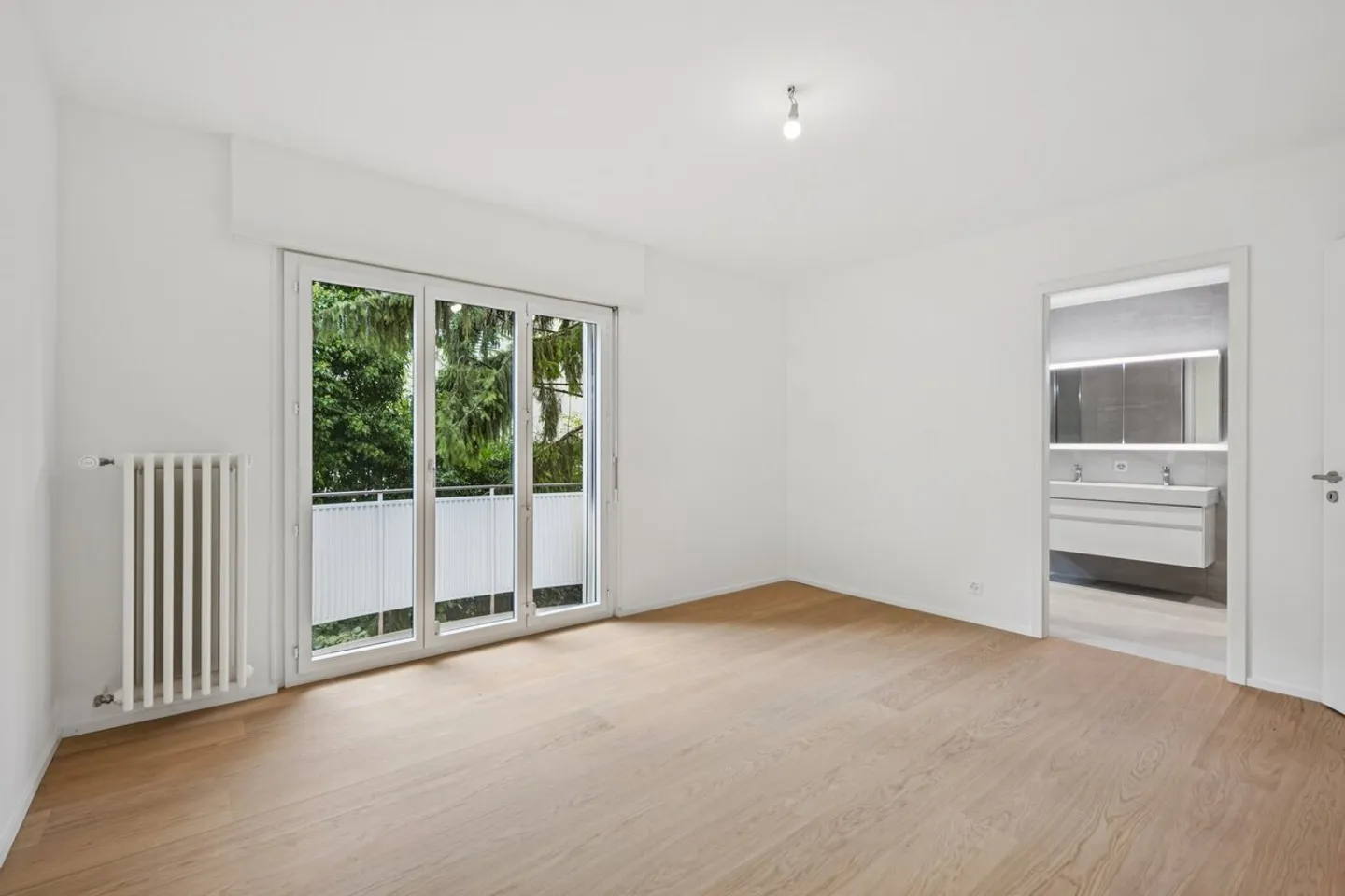 Renovated apartment with care and modernity - Photo 6 of 9