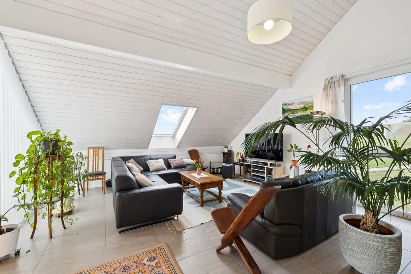 Luminoso attico di 3,5 locali alle porte di Losanna - Foto 1 di 10